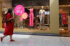 Shopping - Lojas  18/03/21 - Foto: Geraldo Bubniak/AEN