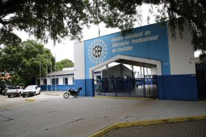 Parceria da Secretaria de Justiça, Família e Trabalho e da Secretaria de Educação instala Postos Avançados da Agência do Trabalhador em colégios estaduais -