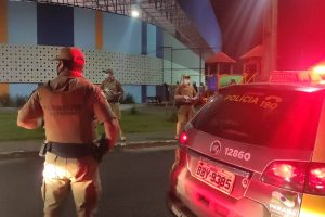Em oito dias de operação especial e estratégica promovida pela Secretaria de Estado da Segurança Pública, 4.682 estabelecimentos comerciais foram fiscalizados no Paraná, sendo que 199 deles foram interditados e 209 multados. - Curitiba, 07/03/2021  -  Foto: Divulgação SESP-PR