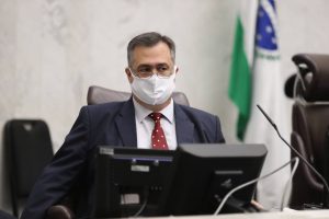 O secretário de Estado da Saúde, Beto Preto, apresentou aos deputados estaduais o Relatório Detalhado do Quadrimestre Anterior (RDQA) do 3º Quadrimestre de 2020, nesta terça-feira (9). A audiência pública é realizada pela Comissão de Saúde Pública da Assembleia Legislativa, ocorreu no Plenário da casa parlamentar com transmissão pela internet. - Curitiba, 09/03/2021  -  Foto: Dálie Felberg /ALEP