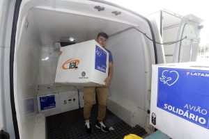 Chegada de Vacinas contra Covid 19, na sede do Cemepar, em Curitiba.