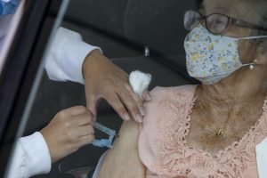 19.02.2021 - Vacinação Covid-19, na Igreja Santo Antonio em Curitiba.
Foto: Gilson Abreu/AEN