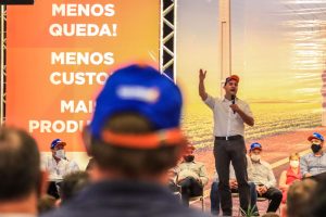 Paraná Trifásico - O anúncio do cumprimento da meta por parte da Copel foi feito pelo governador Carlos Massa Ratinho Junior na sede da LAR Cooperativa Agroindustrial, nesta sexta-feira (10), em Medianeira, na Região Oeste. - Medianeira, 10/12/2021