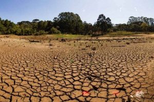 Chuvas registradas até o momento indicam dificuldade de atingir média histórica para o mês -  Foto: Sanepar