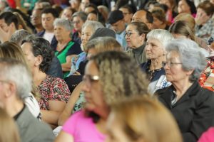 Curitiba, 03 de outubro de 2023 - O governador Carlos Massa Ratinho Jr. anuncia uma série de programas voltados aos idosos.