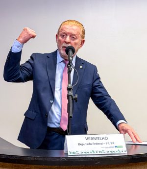 20251211 VERMELHO EM DEFESA DOS PRODUTORES DE LEITE (4)