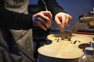 Feito no Paraná - Ateliê Buratti
Profissão de Luthier
Personagem: João Buratti  -  Curitiba,    -  Foto: José Fernando Ogura/AEN