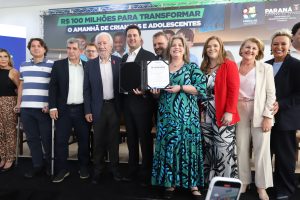 O governador Carlos Massa Ratinho Junior assina nesta quinta-feira (24), às 9h, a  autorização de abertura de edital no valor de R$ 100 milhões, recursos oriundos do Fundo Estadual para Infância e Adolescência do Paraná