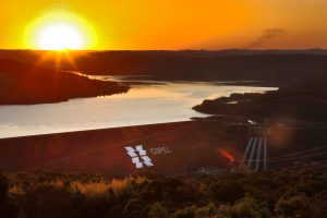 Copel - energia elétrica - Usina Hidrelétrica de Segredo - Governador Ney Aminthas de Barros Braga - é uma usina da Companhia Paranaense de Energia - COPEL, localizada no Rio Iguaçu, nos municípios de Mangueirinha em divisa com o município de Reserva do Iguaçu, na região sudoeste do estado do Paraná.