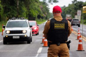Abordagens contra o tráfico de drogas e fiscalização de trânsito serão intensificados pelo Batalhão Rodoviário da PM durante o Carnaval  - Curitiba, 24/02/2022