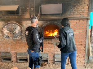 DE04BEA1-AB50-4DC5-933B-621F2BEBF645