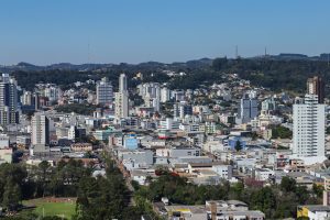 Francisco Beltrão, 15 de agosto de 2023 - Imagem geral da cidade de Francisco Beltrão, localizado na região sudoeste do Paraná.